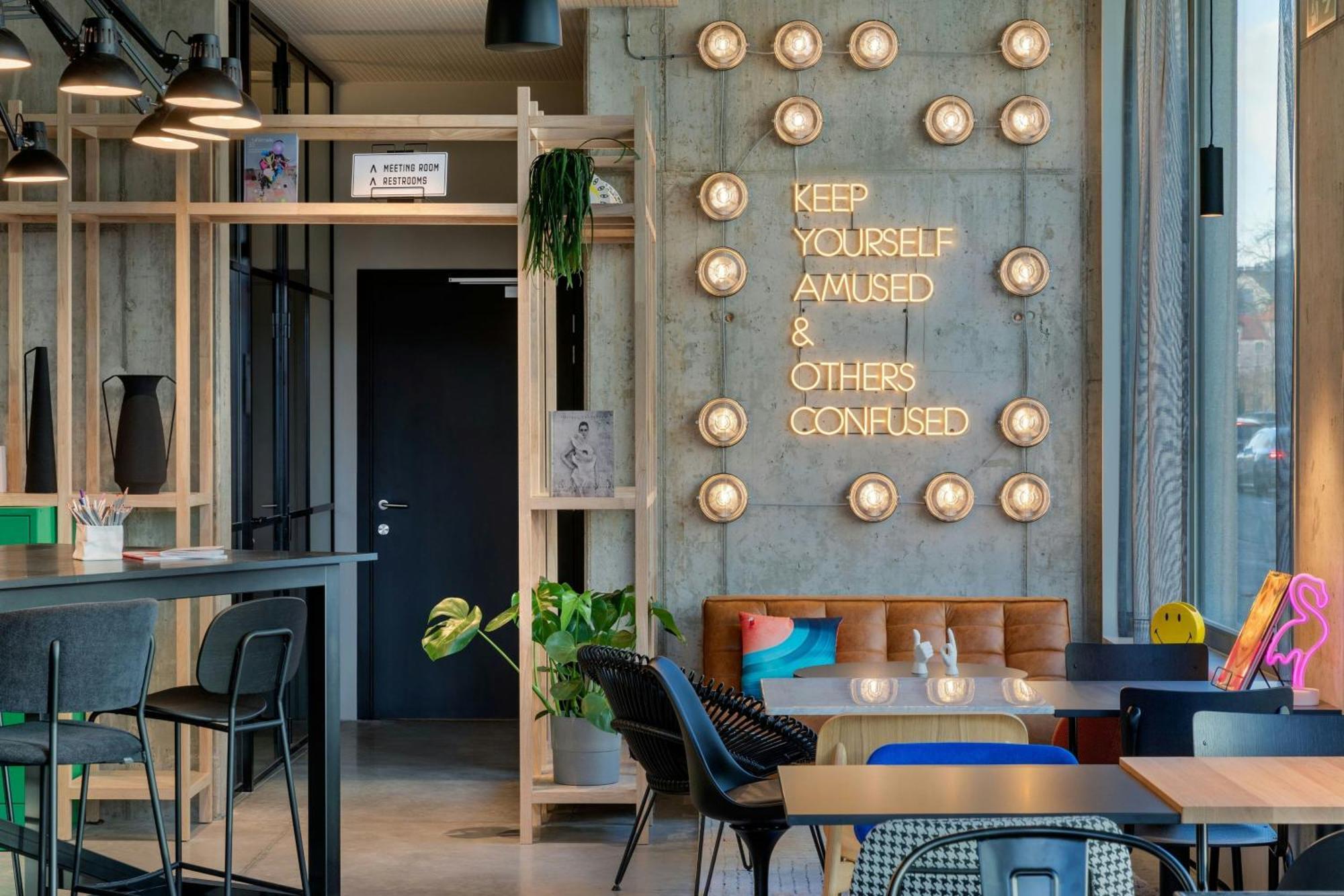 Moxy Antwerp Hotel Ngoại thất bức ảnh