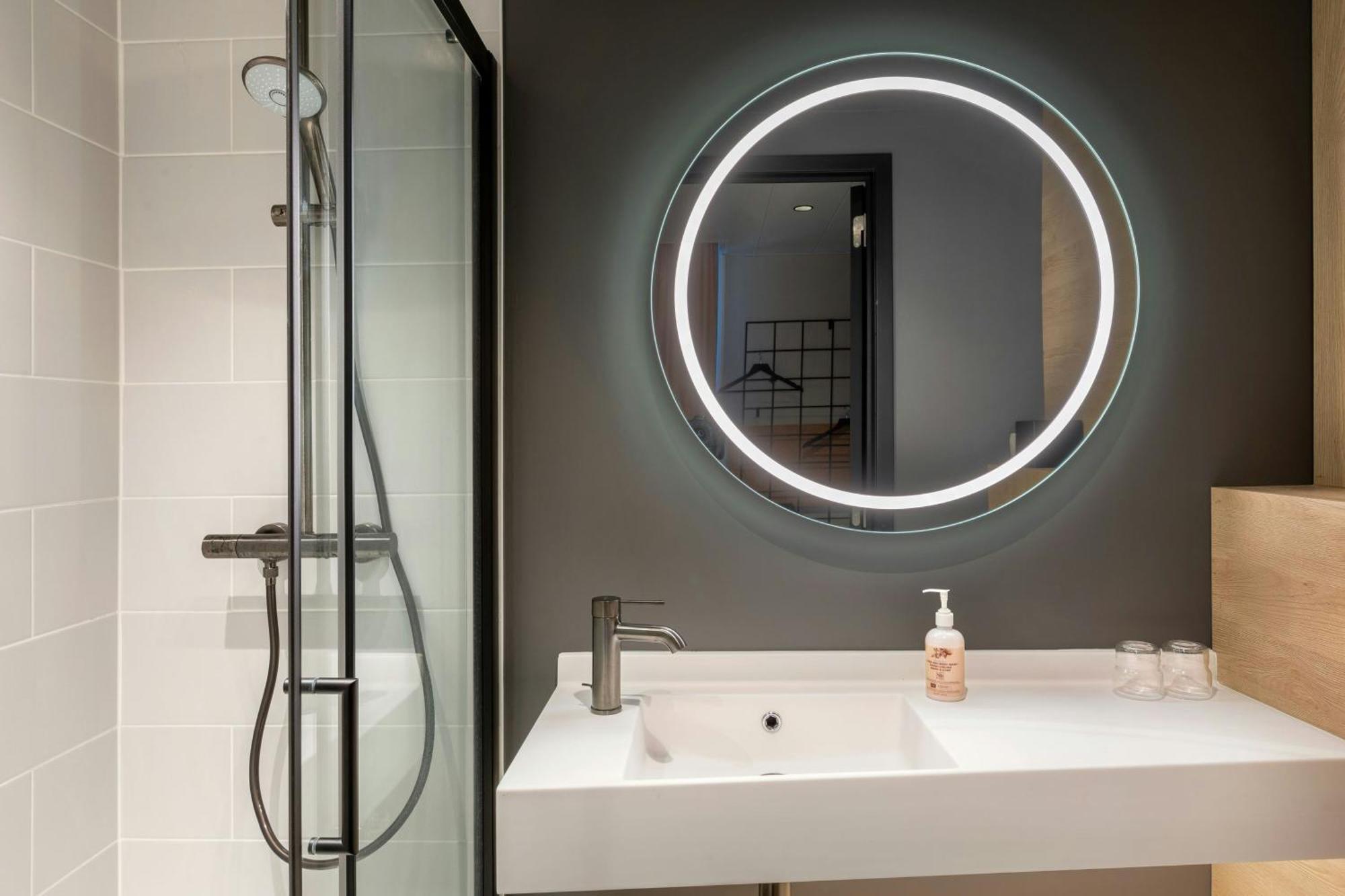Moxy Antwerp Hotel Ngoại thất bức ảnh