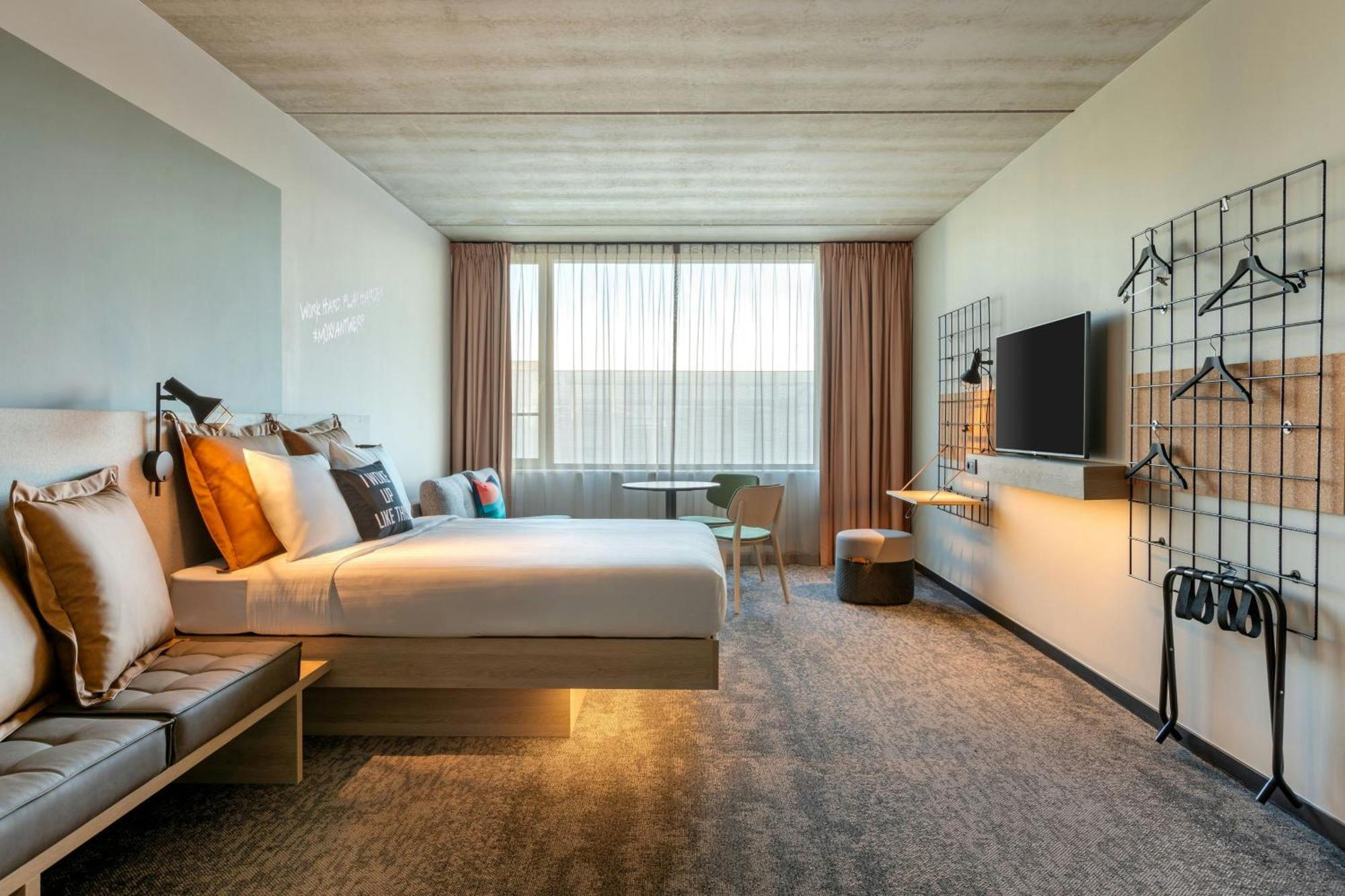 Moxy Antwerp Hotel Ngoại thất bức ảnh